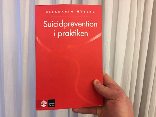 Bemötande inom psykiatrin har fått ett facit – Recension av Ullakarin Nybergs ”Suicidprevention i praktiken”